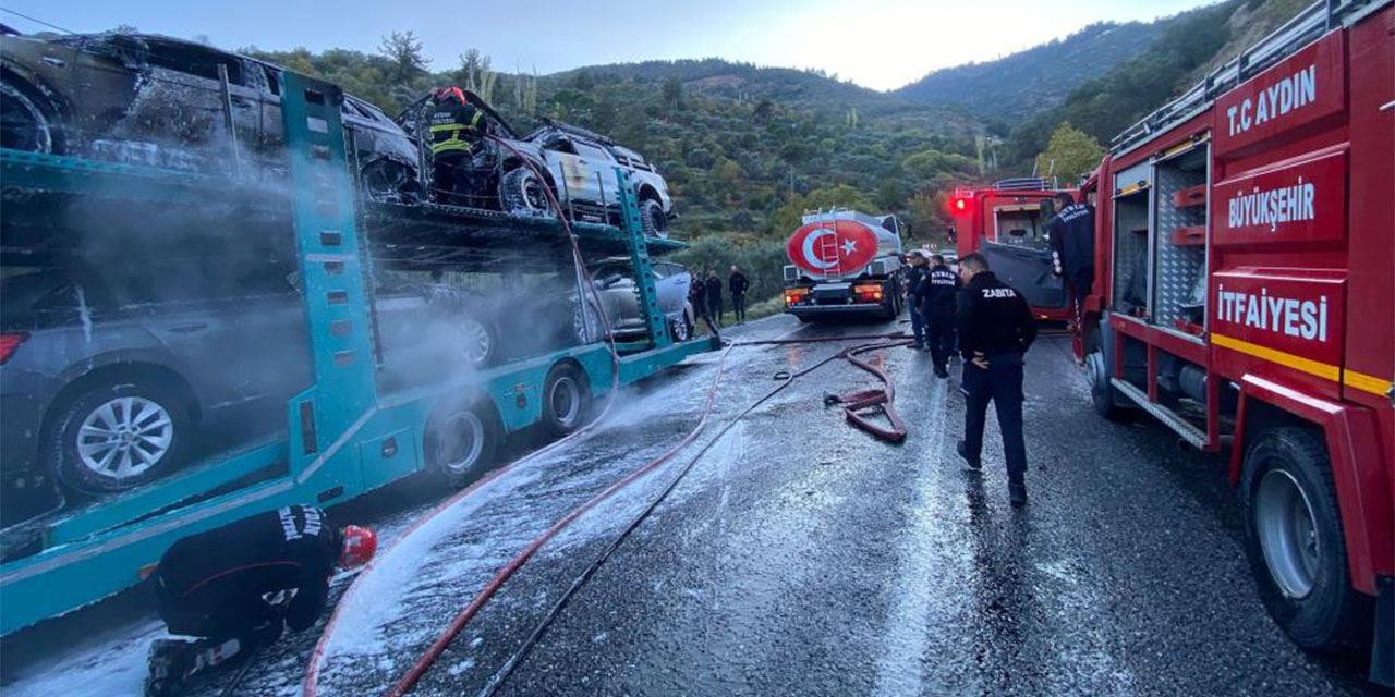 Araç yüklü tırda yangın: Araçlar kullanılamaz hale geldi