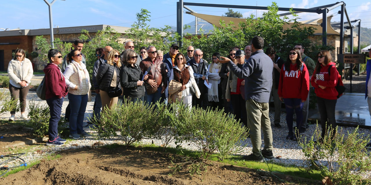 Turist rehberleri Selçuk’un yerel kültürünü keşfetti
