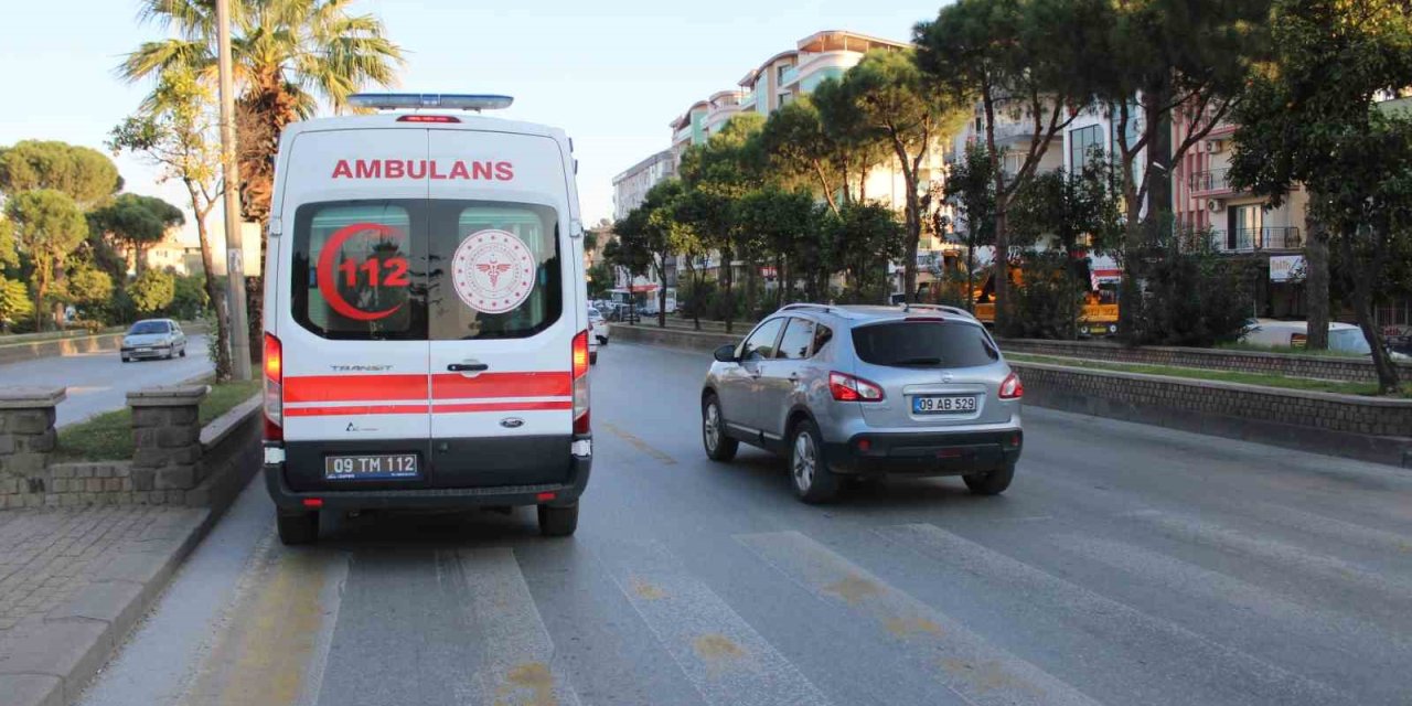 Otomobilin çarptığı yaşlı adam yaralandı