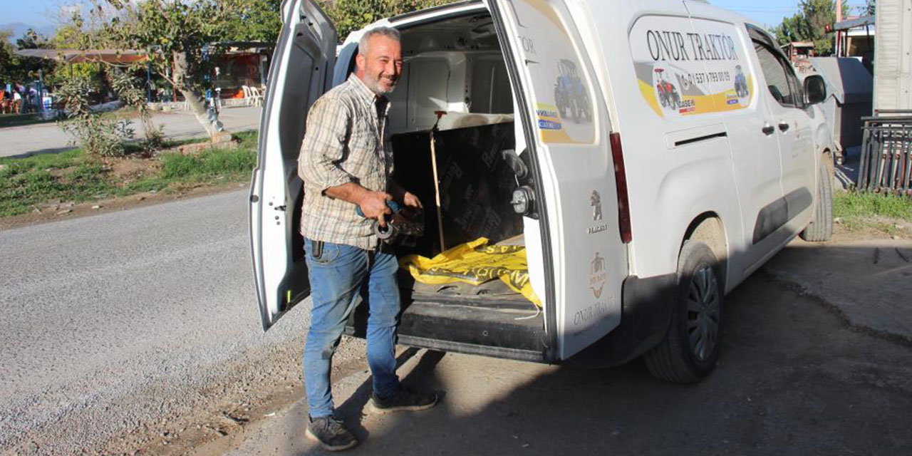 Çiftçilerin imdadına ’mobil tamir’ aracı ile yetişiyor
