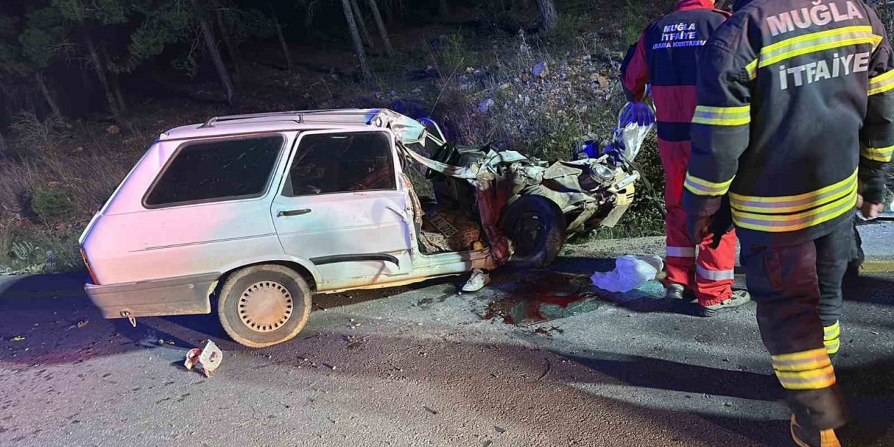 Menteşe’de kaza: 1’i ağır 2 yaralı