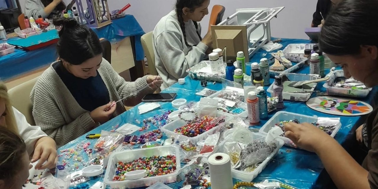 Sultanhisar’da yurtta kalan öğrenciler, yeteneklerini keşfediyor