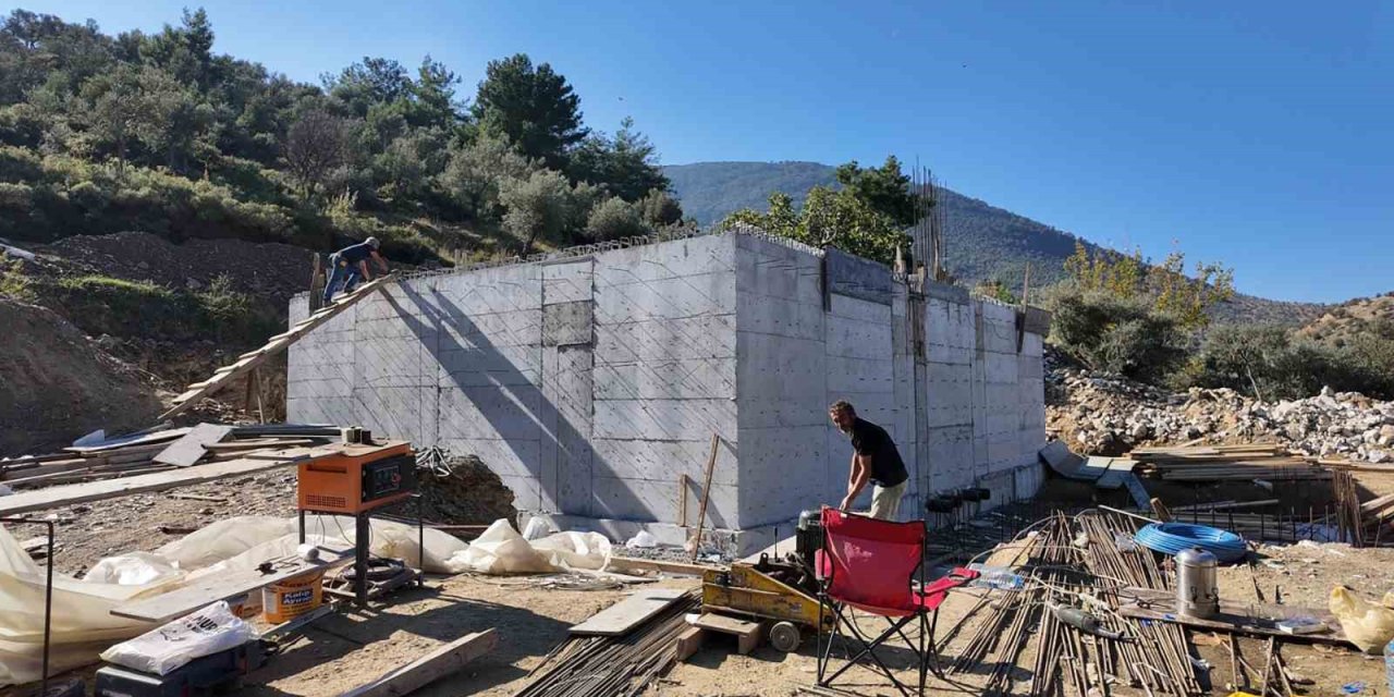 Milas Bafa Mahallesi’nde içme suyu deposu yenileniyor