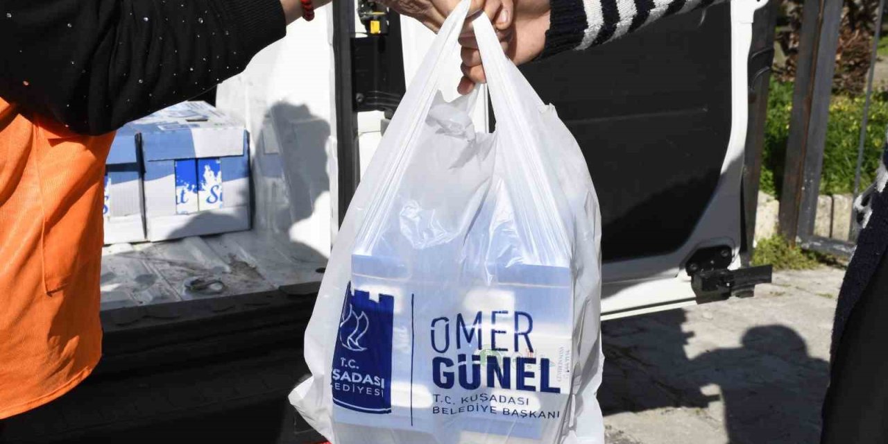 Kuşadası’nda çocukların gelişimi için periyodik süt dağıtımı devam ediyor