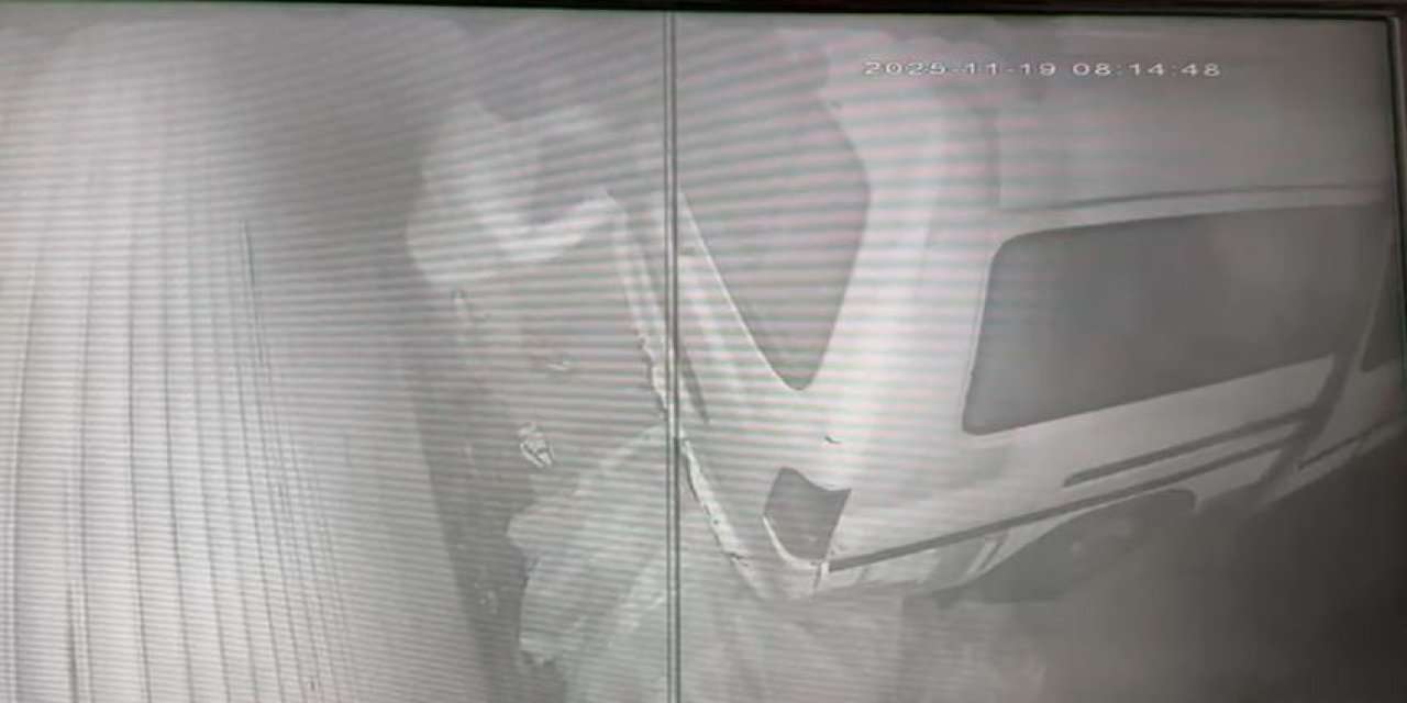 Hırsızlar park halindeki tekneyi çalamayınca zarar verip kaçtılar