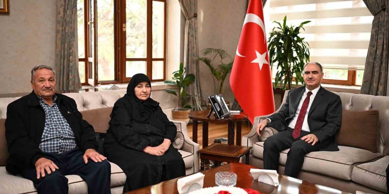 Şehit ailesinden Manisa protokolüne duygu dolu ziyaret