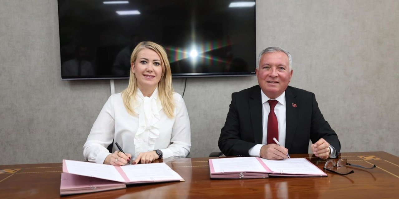 Merkezefendi ve Honaz belediyeleri ’Kardeş Şehir’ protokolü imzaladı