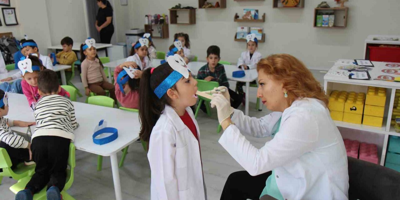 Öğrencilere ağız ve diş sağlığı eğitimi verildi