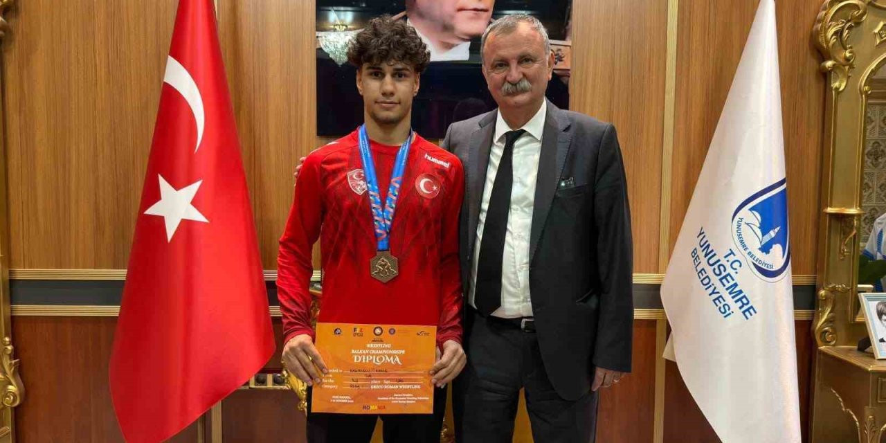 Başkan Balaban’dan başarılı güreşçiye övgü