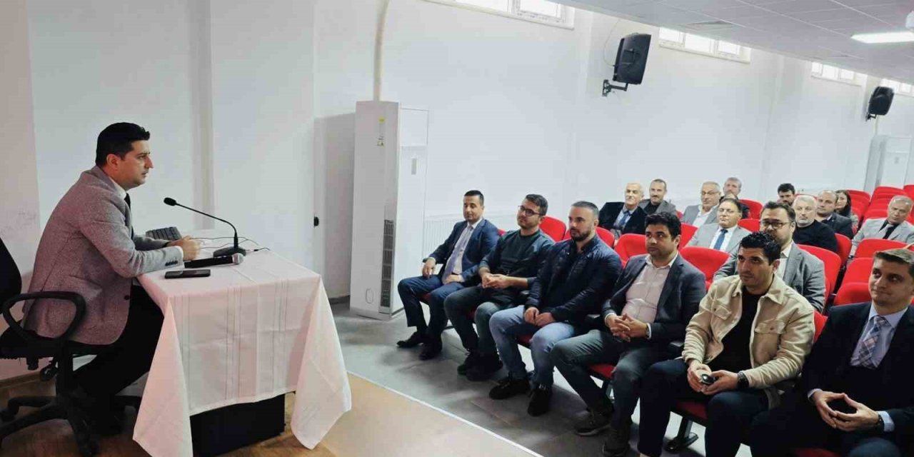 Köşk’te okul müdürleri aylık değerlendirme toplantısında buluştu