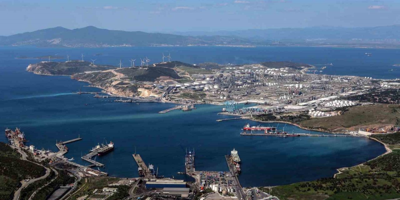 Aliağa limanlarında 73 milyon ton elleçleme yapıldı