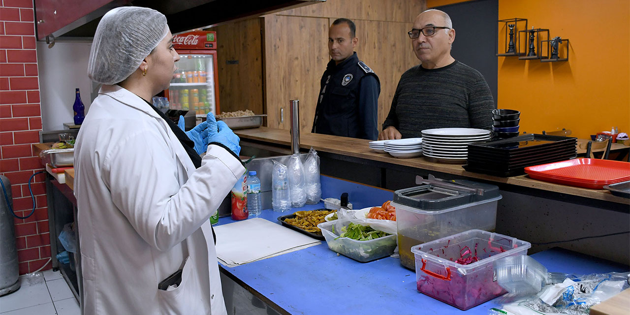 Kuşadası Belediyesi halk sağlığını tehlikeye atan ihmallere geçit vermiyor