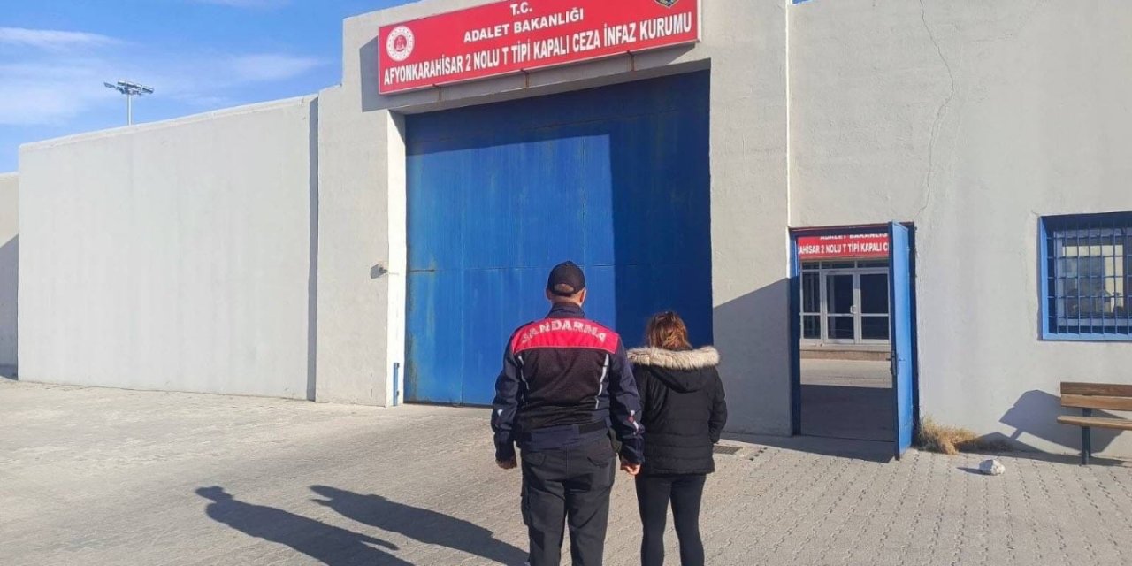 Hapis cezasıyla aranan şahsı jandarma yakaladı