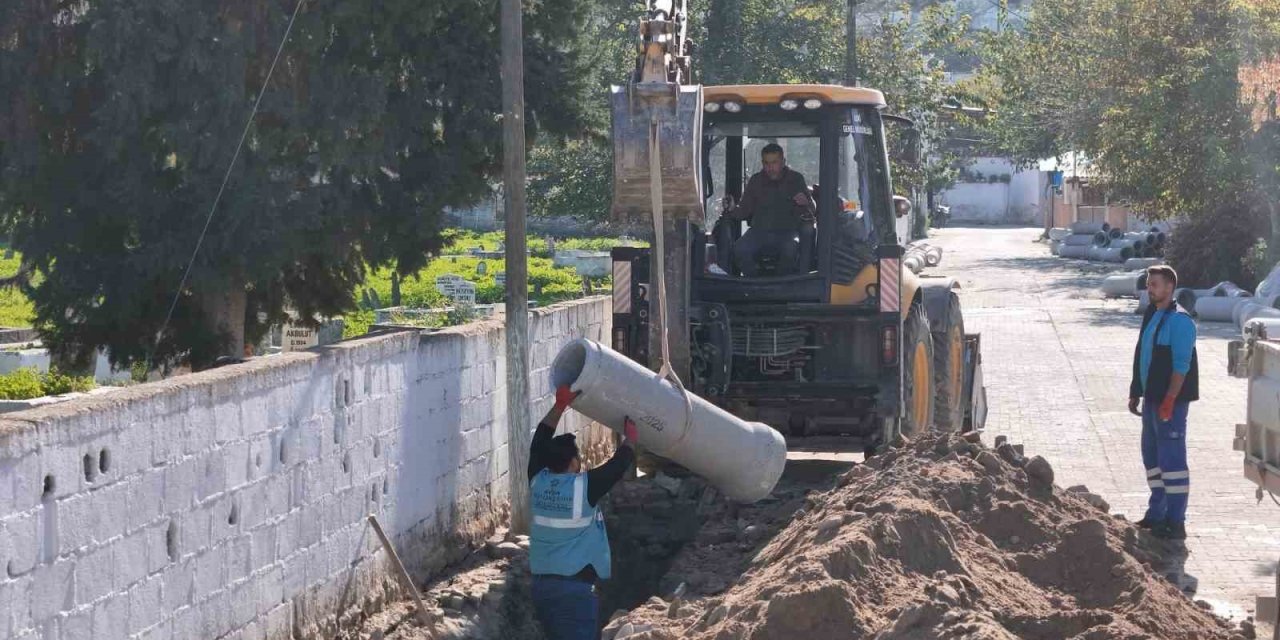 Söke’de yağmur suyu hattı çalışmaları sürüyor