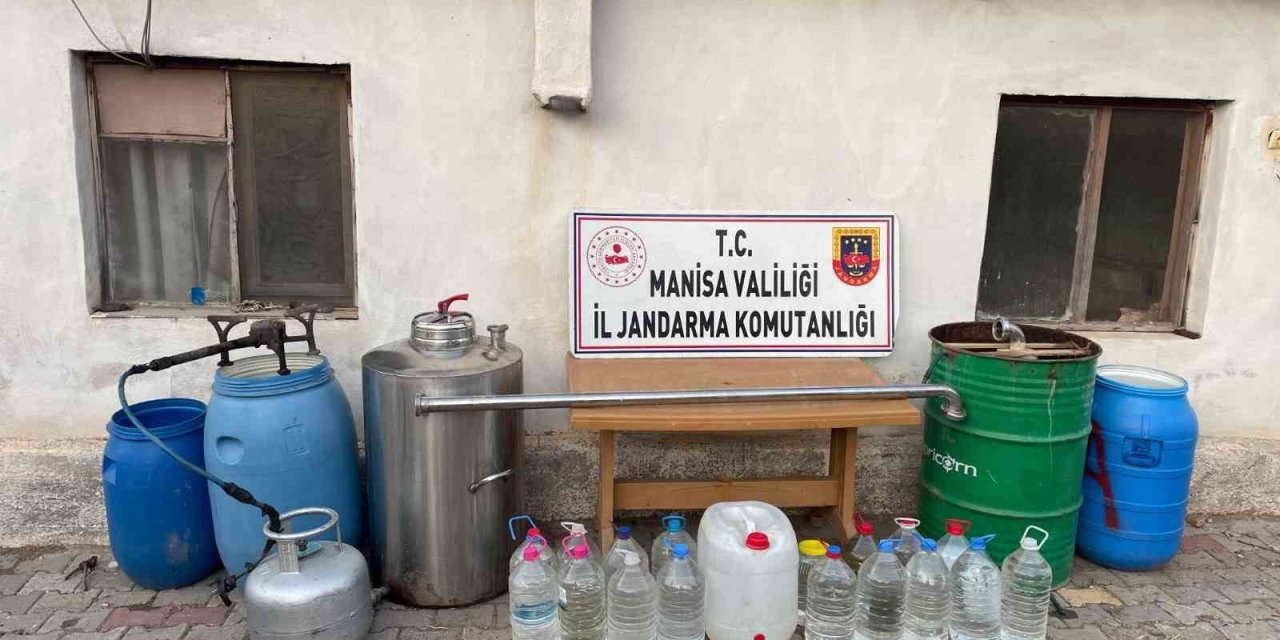 Manisa’da 112 litre sahte içki ele geçirildi