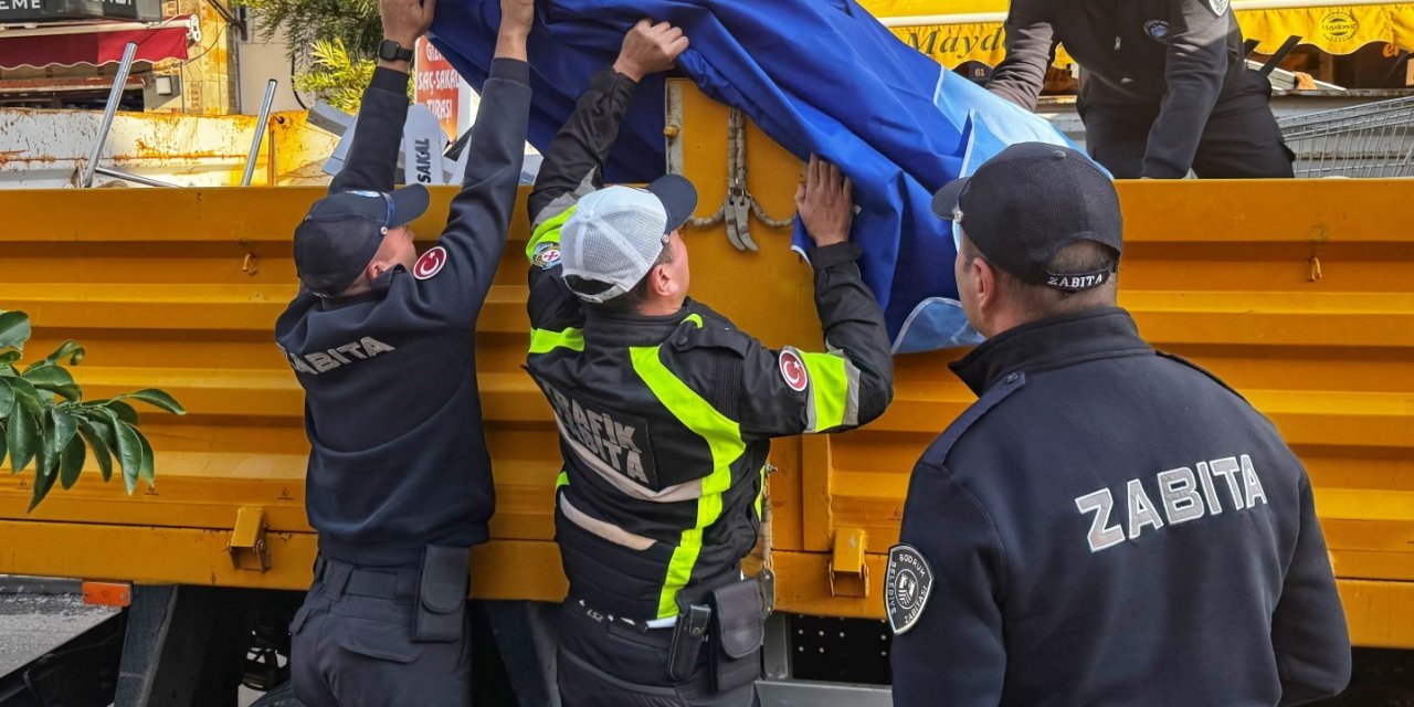 Bodrum’da kamusal alanlar işgallerden temizleniyor