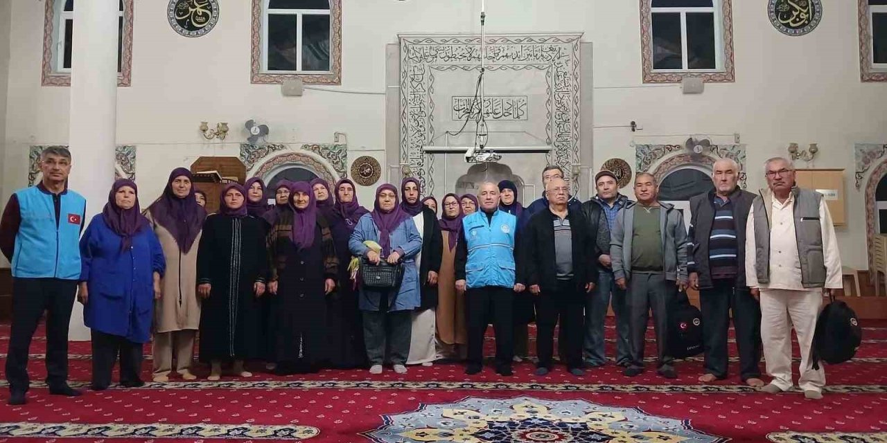 Yatağan’da umreciler dualarla uğurlandı