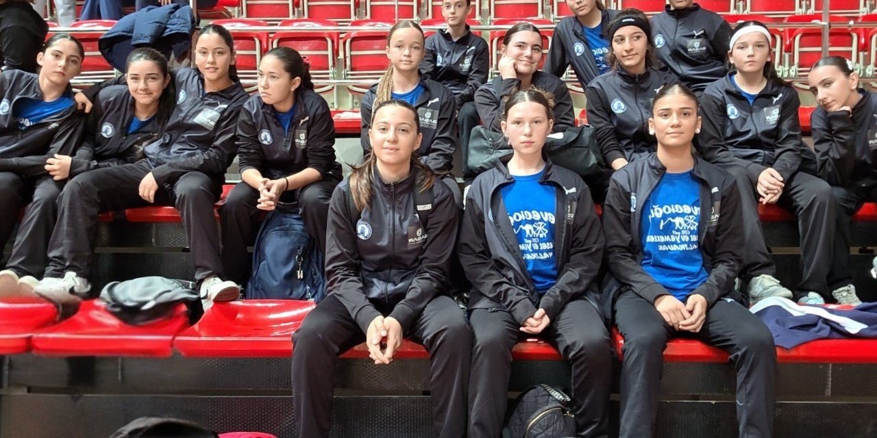 Yalıkavakspor altyapısı mevlana turnuvasına farklı galibiyetle başladı