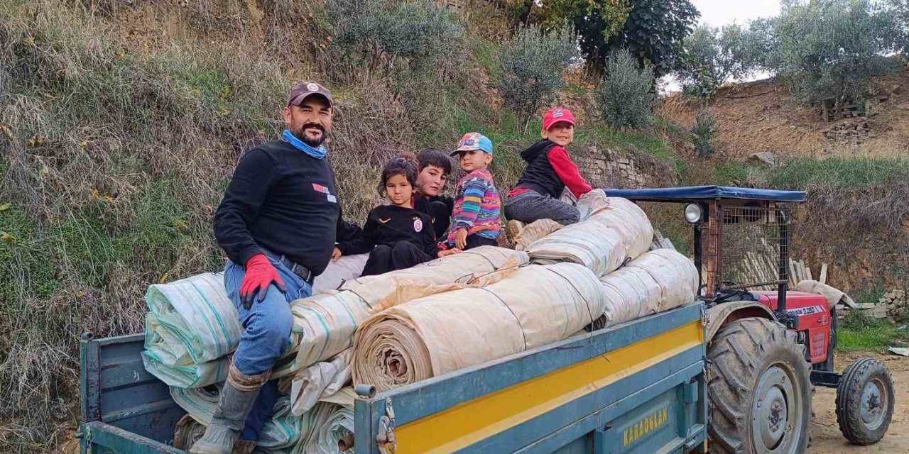 Sarıgöl’de örtü toplama işlerinde yoğunluk
