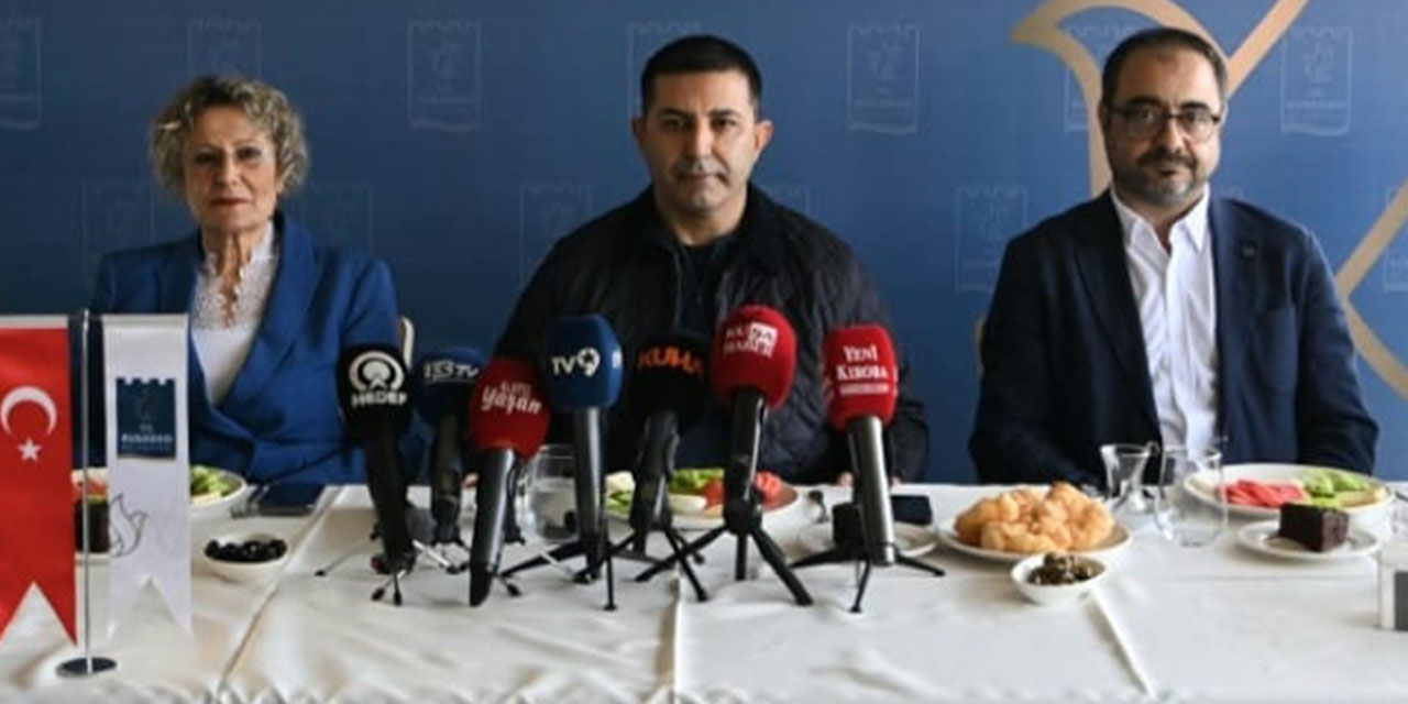 Başkan Ömer Günel: “Ciddiyetten uzak söylemleri Aydın halkına havale ediyorum”