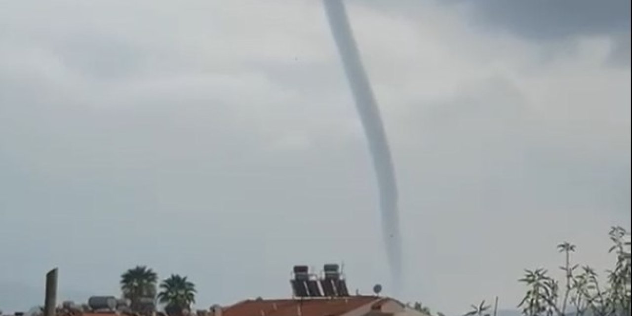 Marmaris’te oluşan hortum kameraya yansıdı