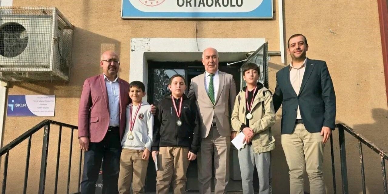 Emirdağ Atatürk Ortaokulu’nda ‘Satranç Turnuvası’ sona erdi