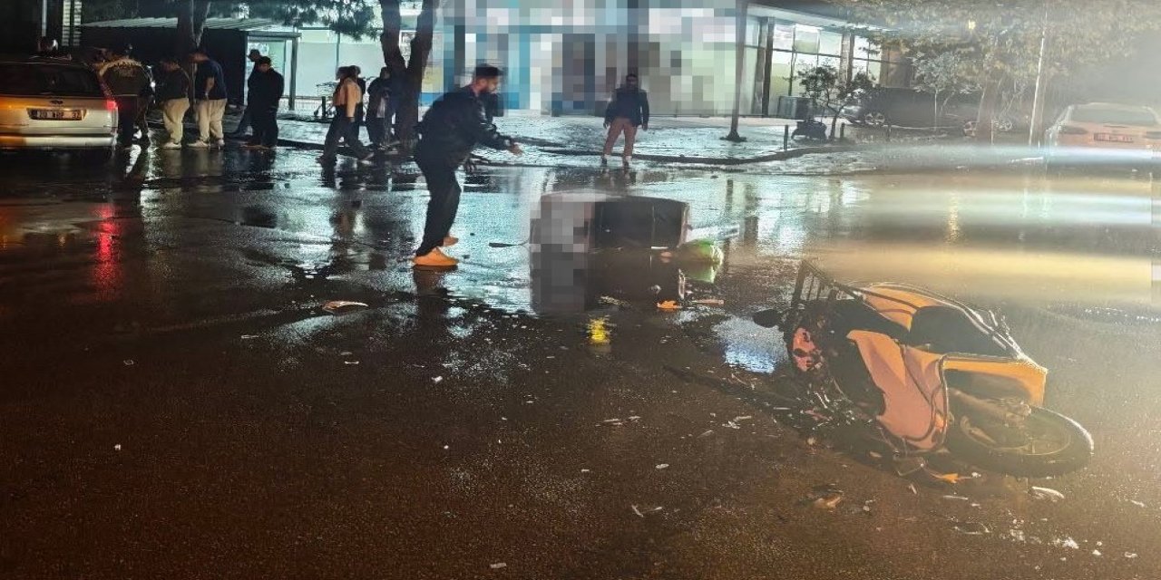Yola kontrolsüz çıkan otomobil, motosikletle çarpıştı: 1 ölü