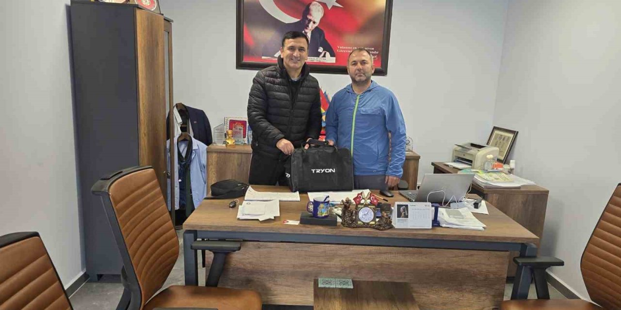 Salihli’de Amatör Kulüplere ilk yardım çantası desteği