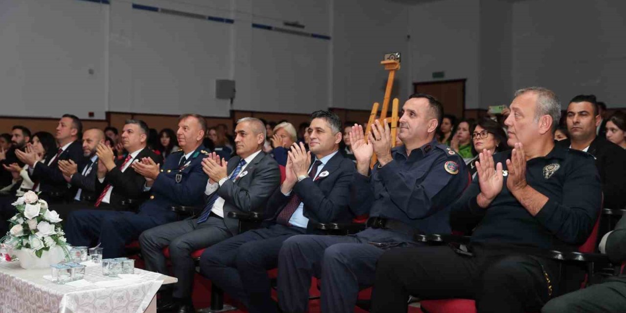 Aliağa’da Öğretmenler Günü kutlamaları