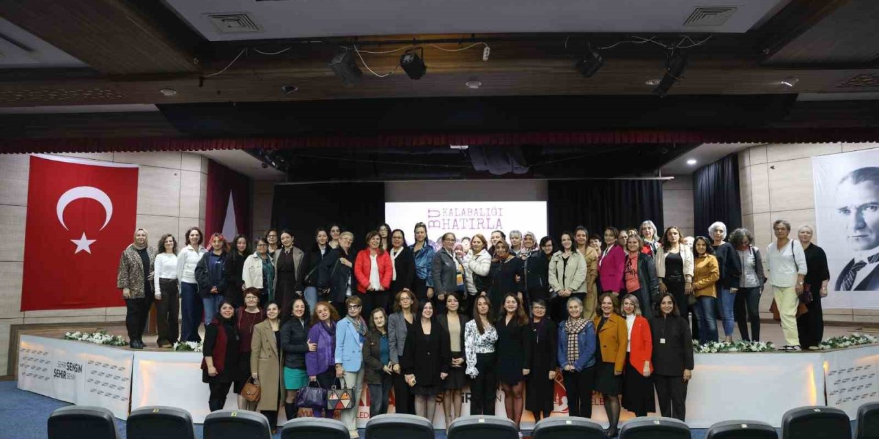 Önce belgesel ardından söyleşi