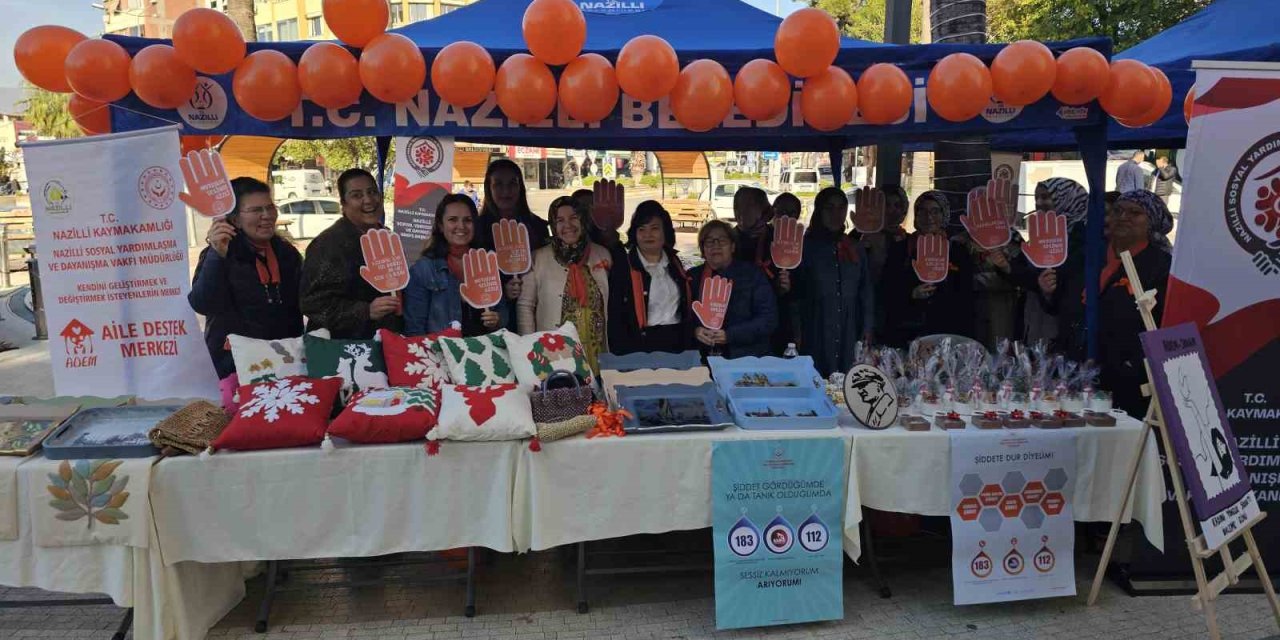 El emeği ürünleriyle ’kadına şiddete’ dikkat çektiler