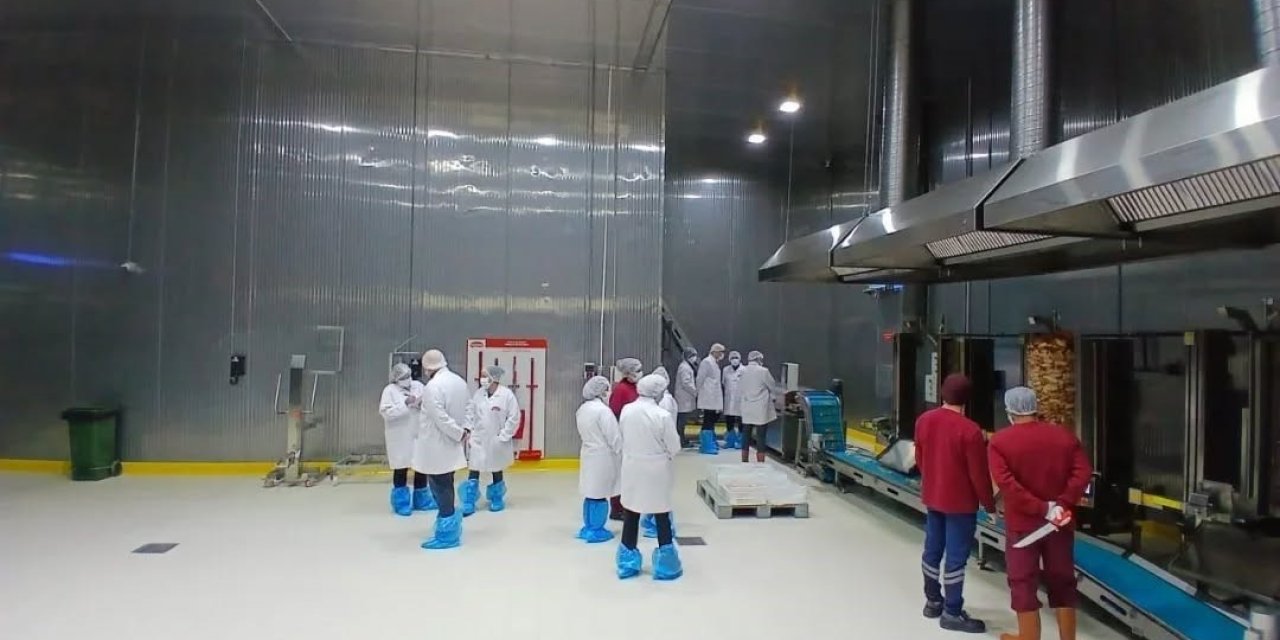Buharkent’te kanatlı döner üretim tesisinde inceleme yapıldı