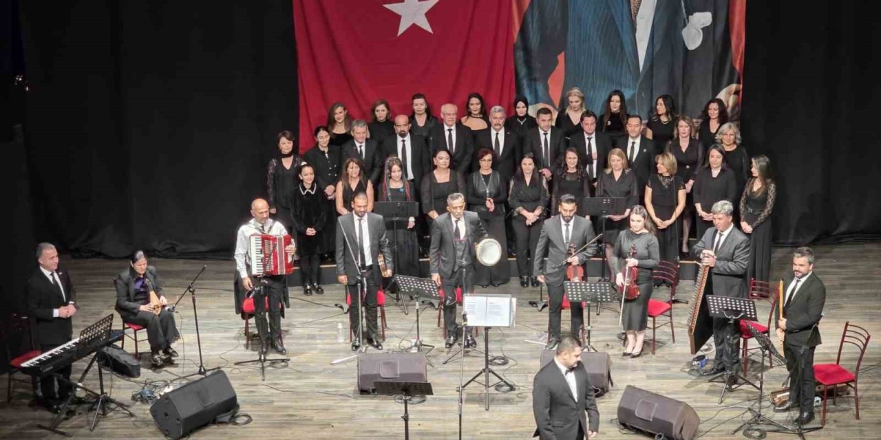 Efeler’de Müzik ve Sanat Akademisi’nden unutulmaz konser