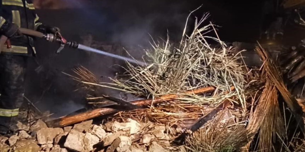 Tek katlı evdeki yangın korkuttu