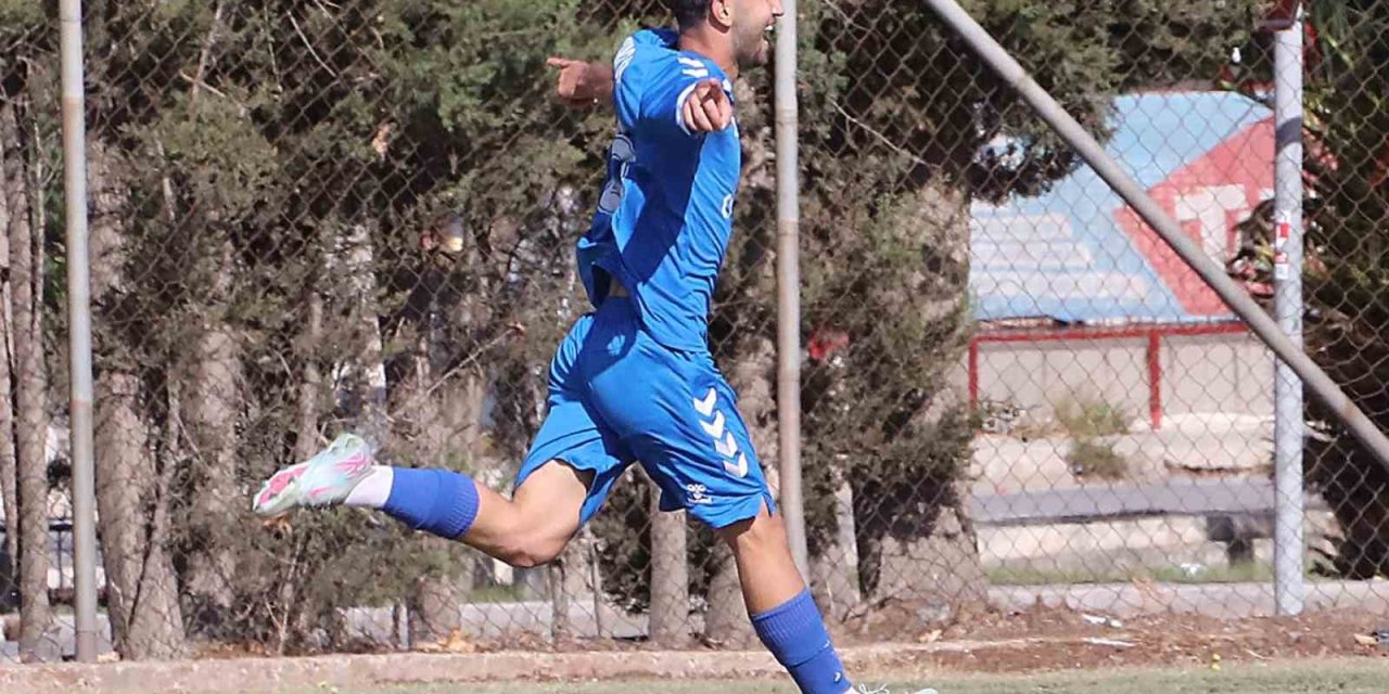 Aliağa Helvacı Spor’un genç yıldızı Eray 3. Lig’e transfer oldu