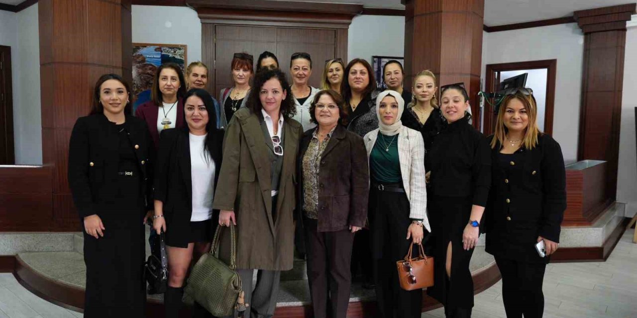 Başkan Gençay kadın girişimcileri ağırladı