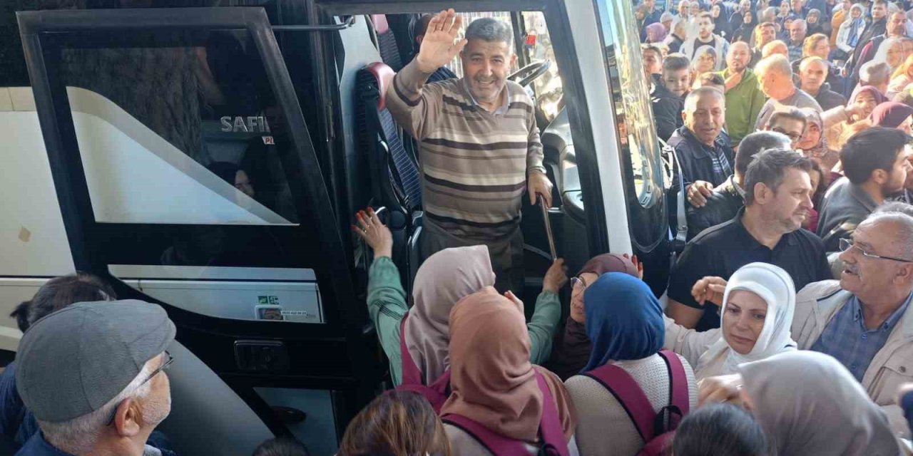 Çineli umreciler kutsal topraklara uğurlandı