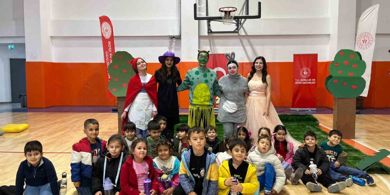 Ula Anaokulu öğrencileri "Kayıp Masallar Kitabı" ile sanatla buluştu