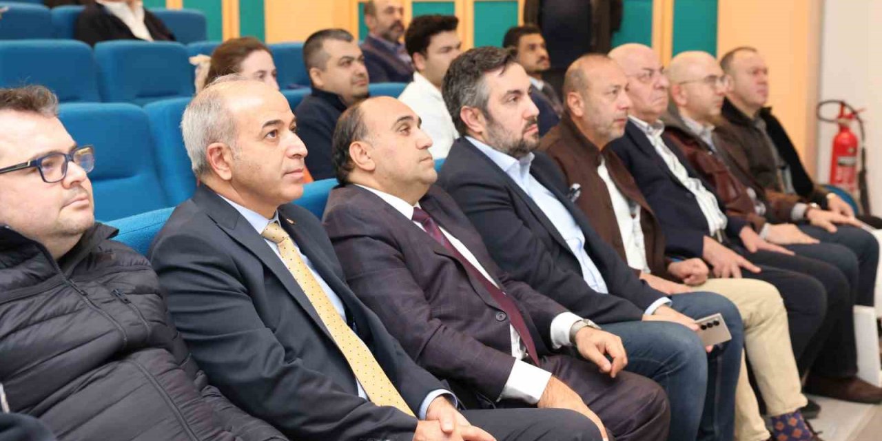 Sanayiciyi geleceğe hazırlayan ekonomi ve strateji buluşması Denizli OSB’de gerçekleşti