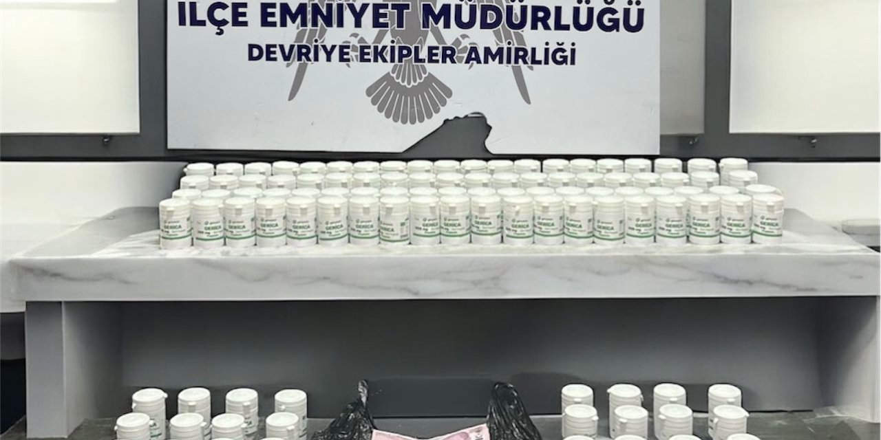 İzmir’de uyuşturucu operasyonu: 3 gözaltı