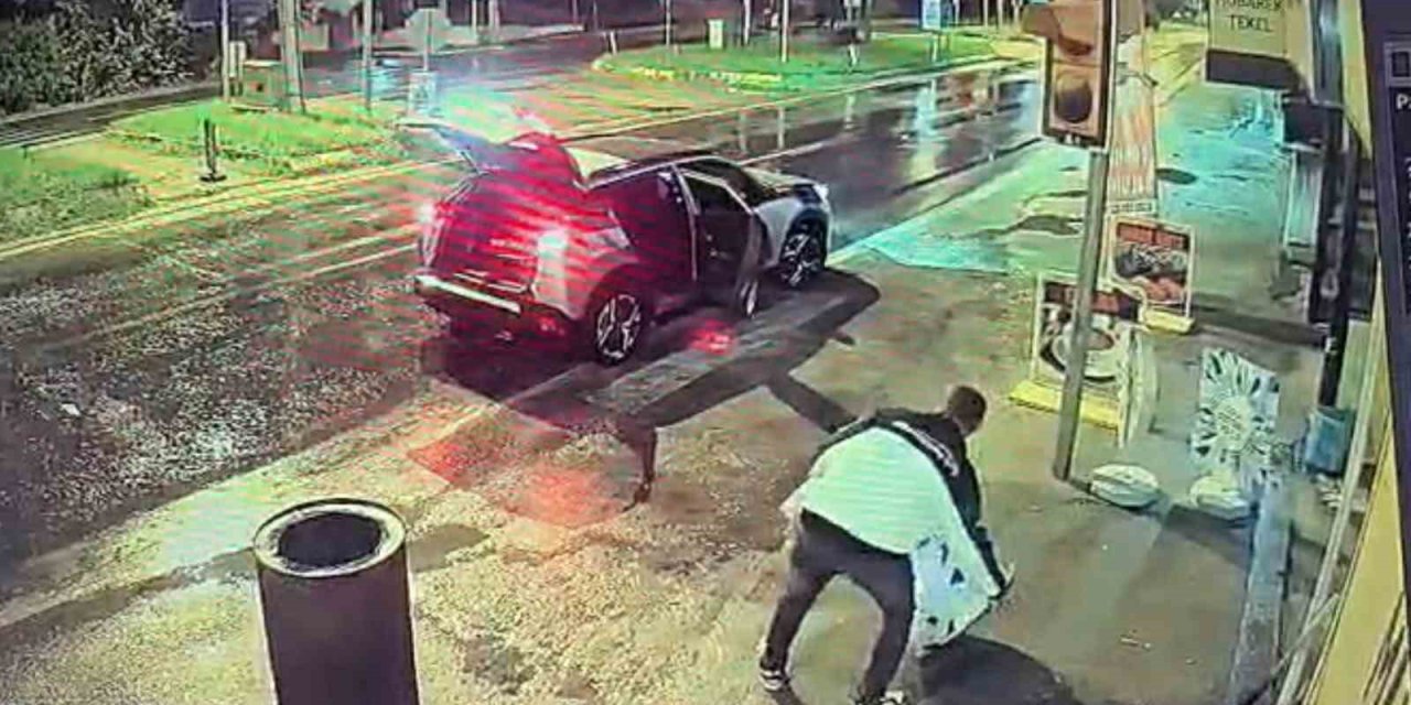 Arabadaki hesap varile uymadı: Çalmak istedi, bagaja sığdıramadı