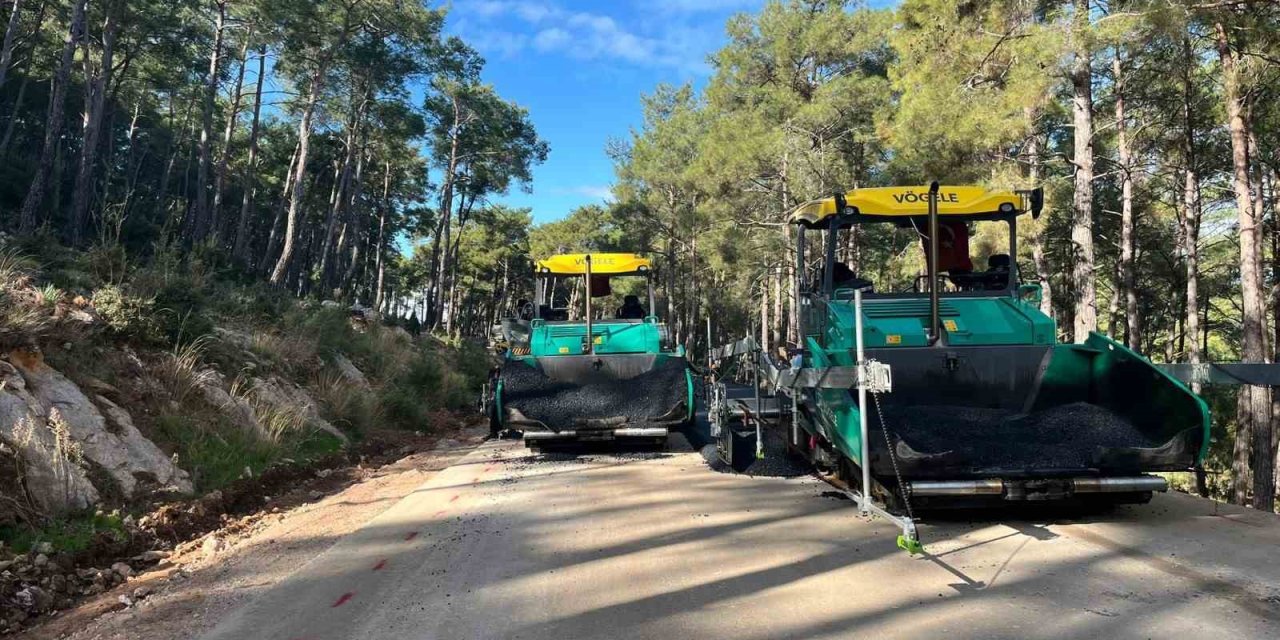Büyükşehir, Ölüdeniz yolunu yeniliyor