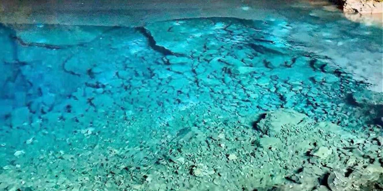 Kuşadası’ndaki Zeus Mağarası mitolojik  atmosferi ile ziyaretçilerini bekliyor