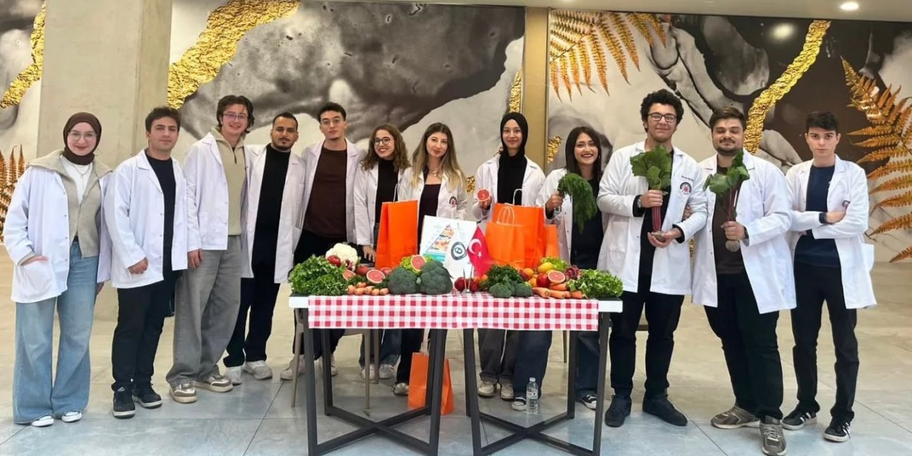 ADÜ Tıp Fakültesi öğrencilerinden “Sağlıklı  Beslenme” temalı sosyal sorumluluk etkinliği