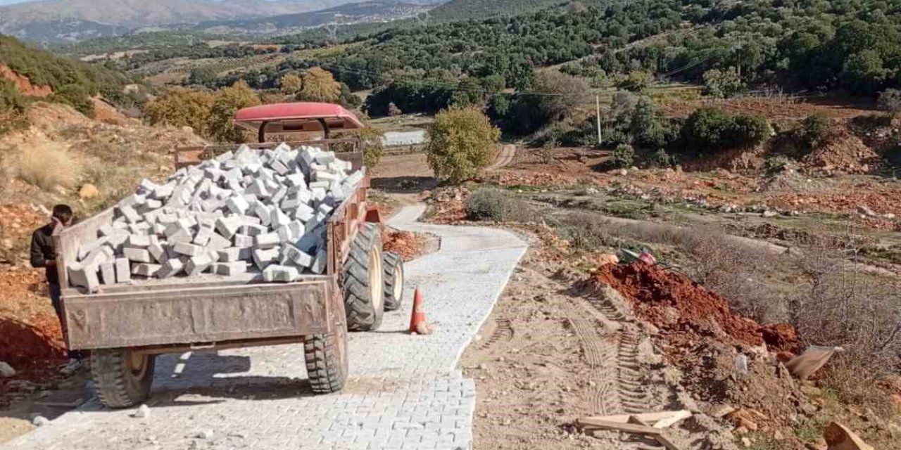 Karacasu Dibekbükü mevkiindeki yol çalışması tamamlandı
