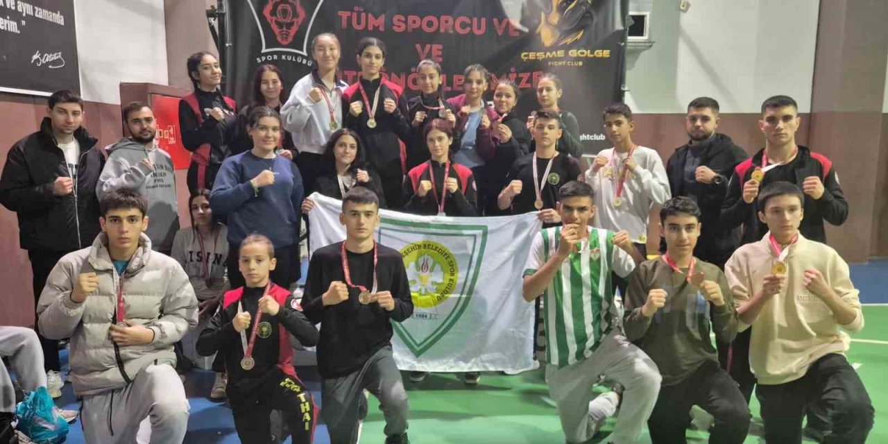 Manisa Muaythai Takımı madalyalara ambargo koydu