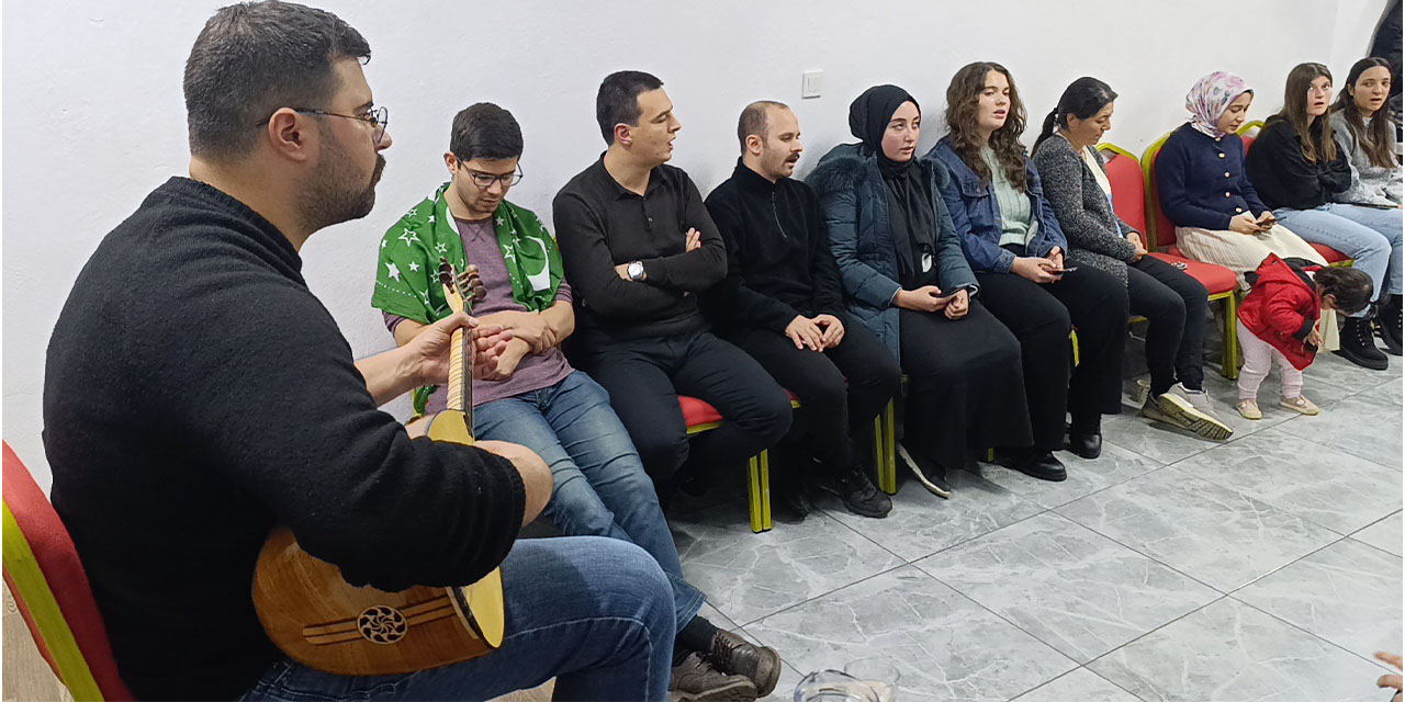 Töre-Devlet Kitabevi’nde geleneksel asker uğurlaması duygusal anlara sahne oldu