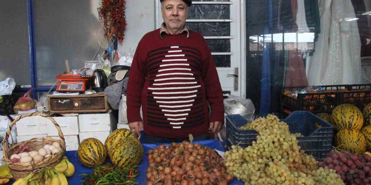 Çikolata tadında şifa kaynağı Muşmula vatandaşlardan ilgi görüyor