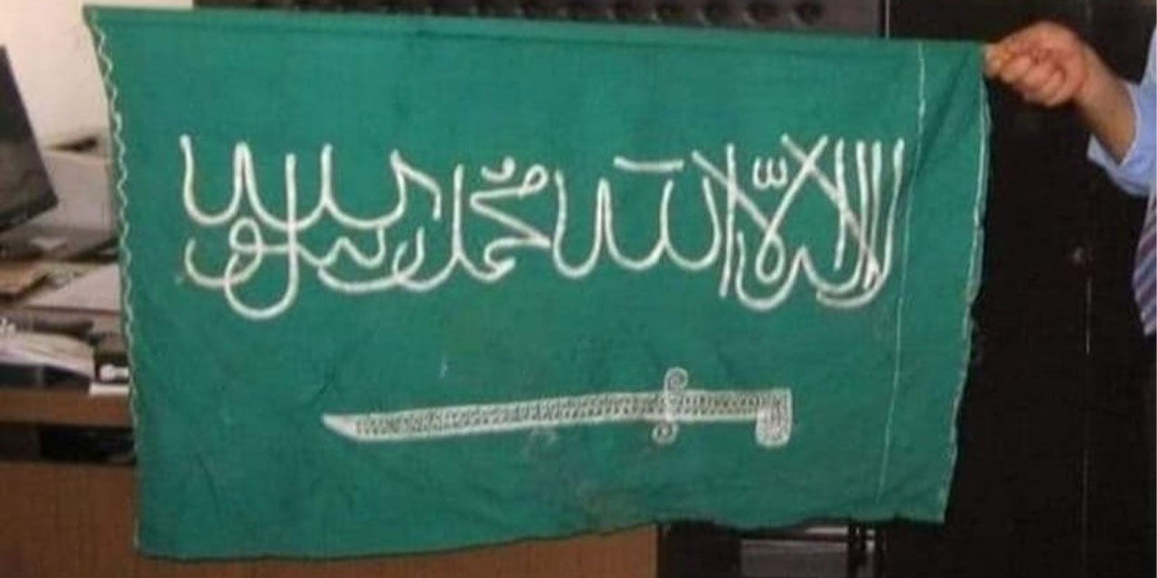 Üç asırlık kayıp sancak hurda çuvallarının içinden çıktı