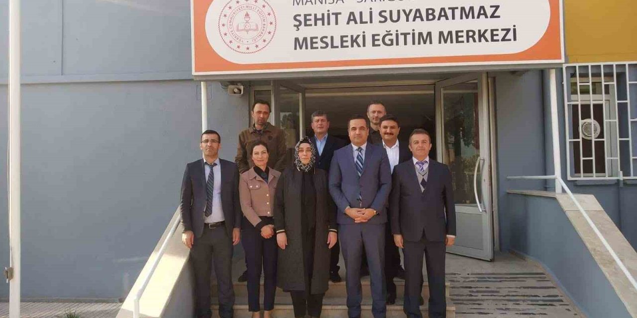 Yeni eğitim yuvası Sarıgöl’e nefes aldırdı